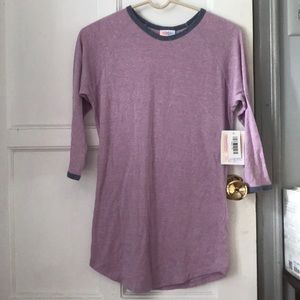 LuLaRoe Randy T with 3/4 sleeves. Size XS